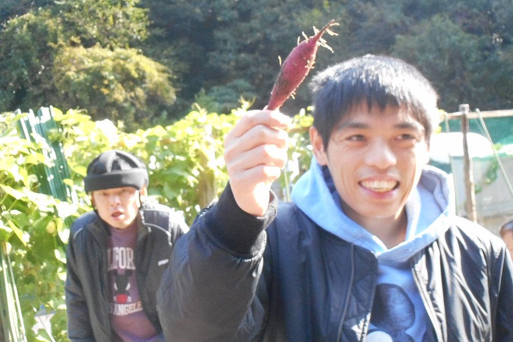 【環境整備班・エコクラフト班】合同ランチピクニックIN根岸森林公園