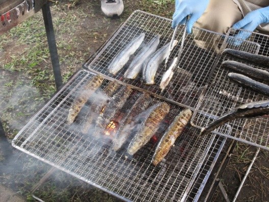 【柳町地域ケアプラザ】柳町デイサービス　秋のイベント　10月「秋のサンマ祭り」11月「焼いも大会」