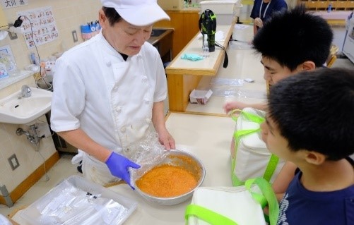 【りんごの森】八景小学校とりんごの森のコラボレーション