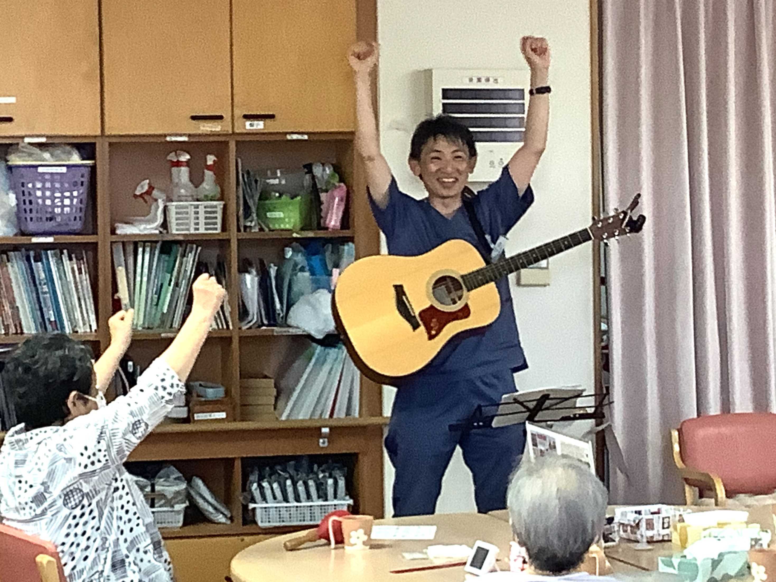【釜利谷地域ケアプラザ】7/25　皆でギターリハビリ☆彡