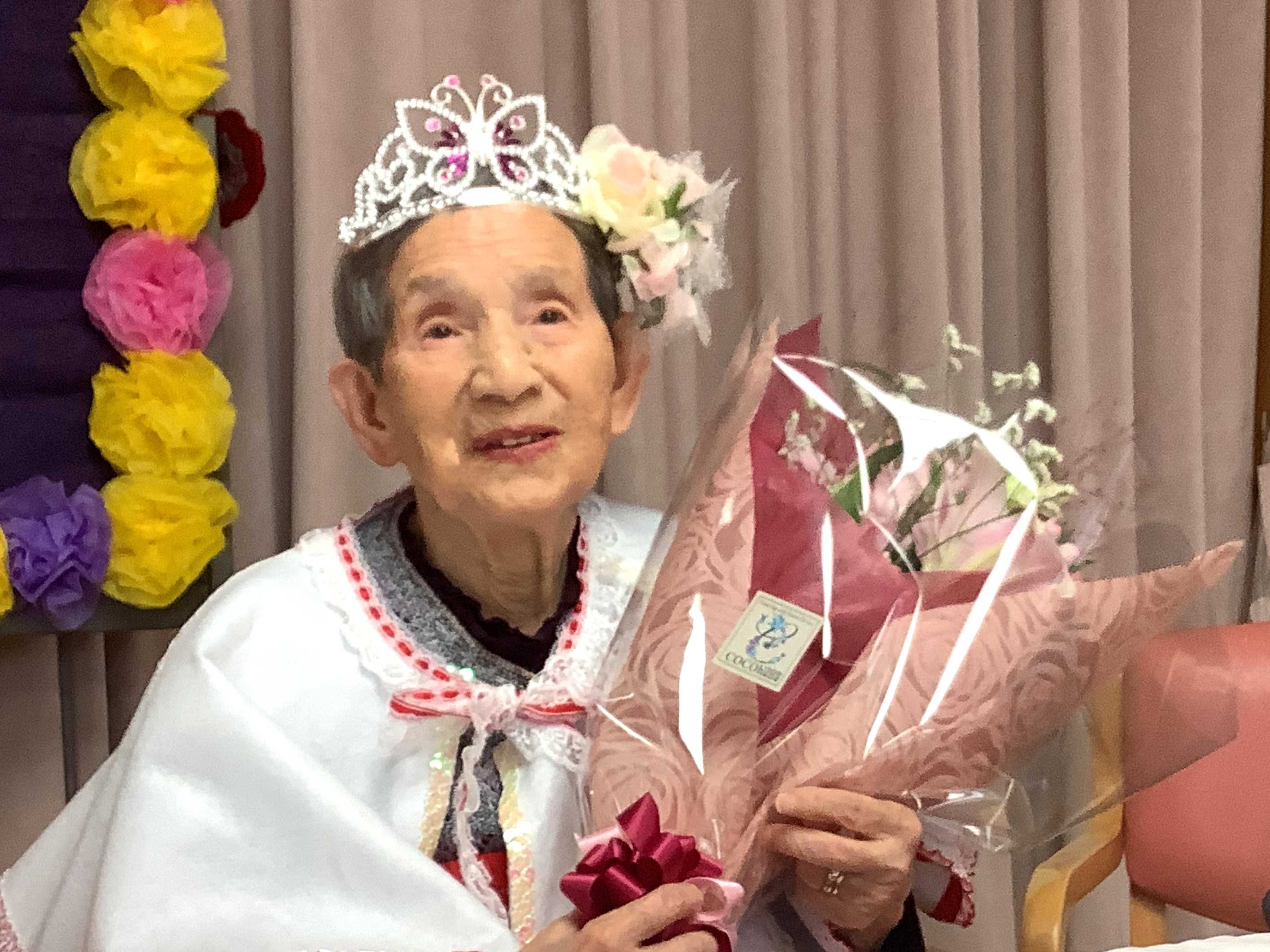【釜利谷地域ケアプラザ】10/24　今年　お二人目の百寿のお祝い！