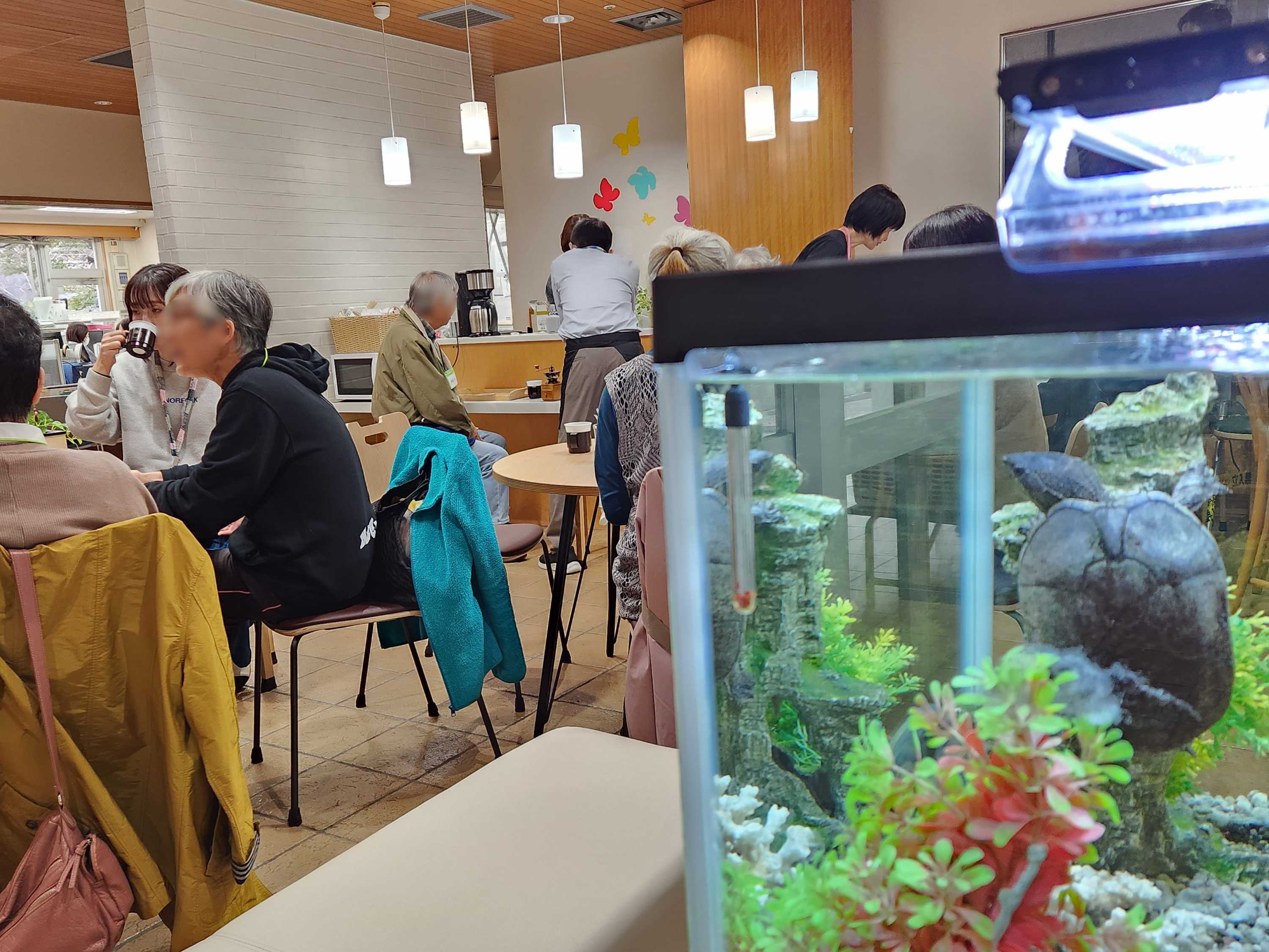 【釜利谷地域ケアプラザ】11/4　かまりやカフェは賑やかに・・・♪